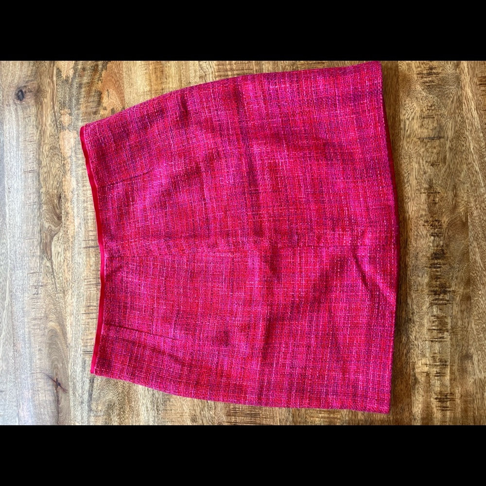 Ellie Tahari tweed skirt sz 4